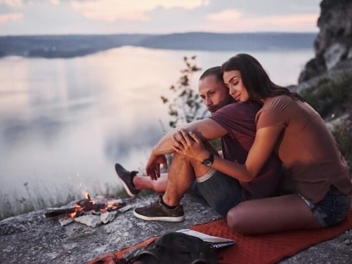 romantic staycation ideas | romantic adventures getaway